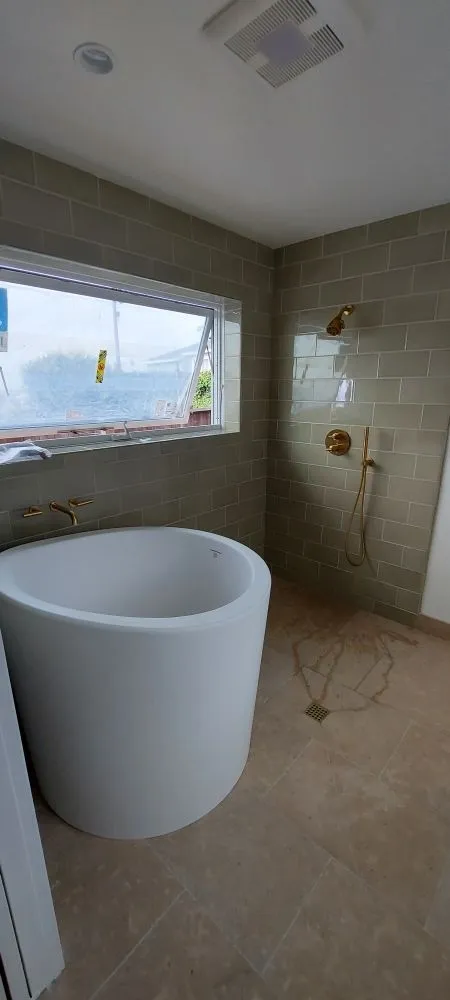 Slide of Solutionz Plumbing