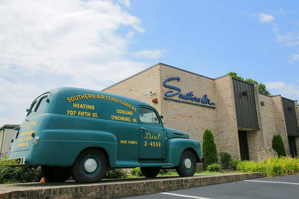 Slide of Southern Air