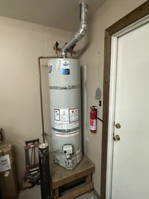 Souza and Vivian Plumbing Company Logo