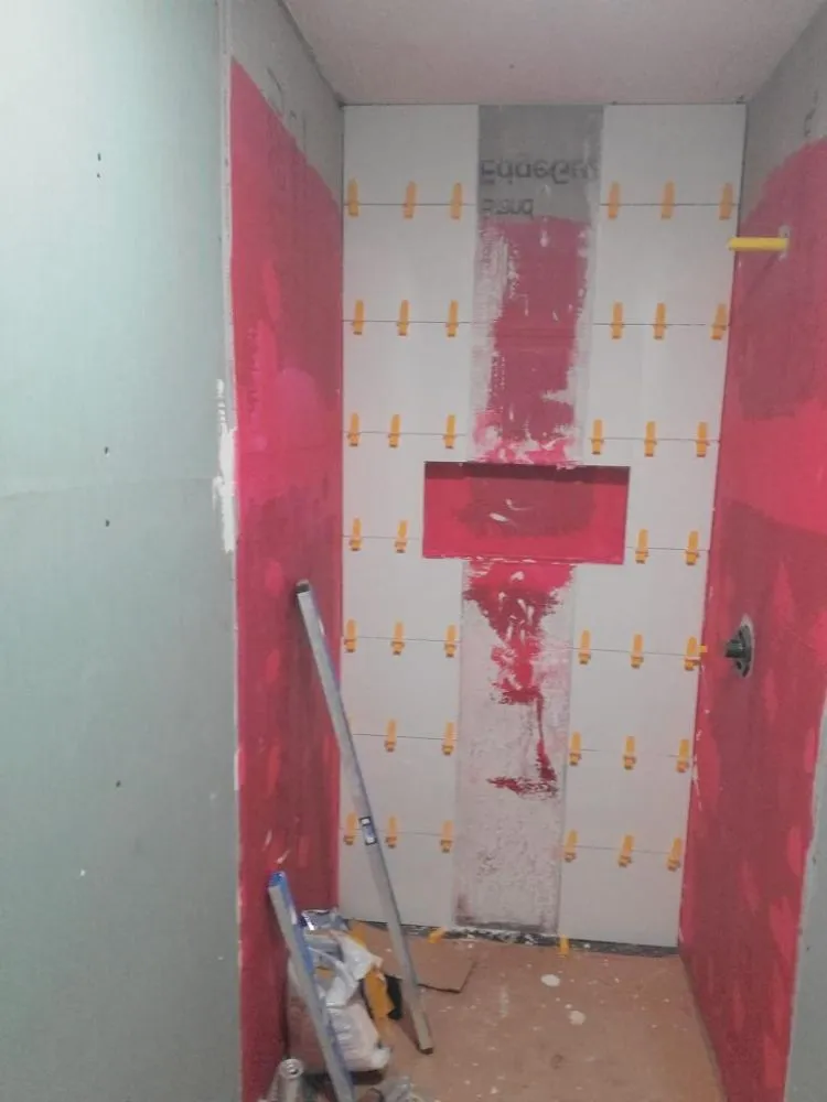 Slide of Souzas General Construction