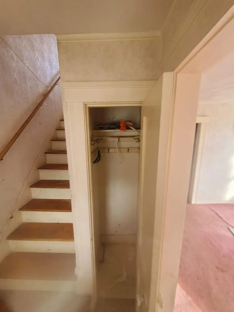 Slide of Souzas General Construction