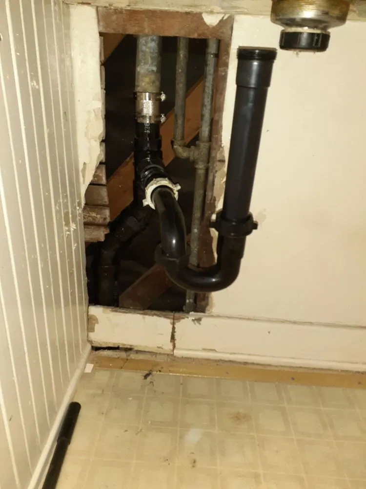 Reliable pipe repair for homes in West covina, CA by Speedy Jay's Plumbing
