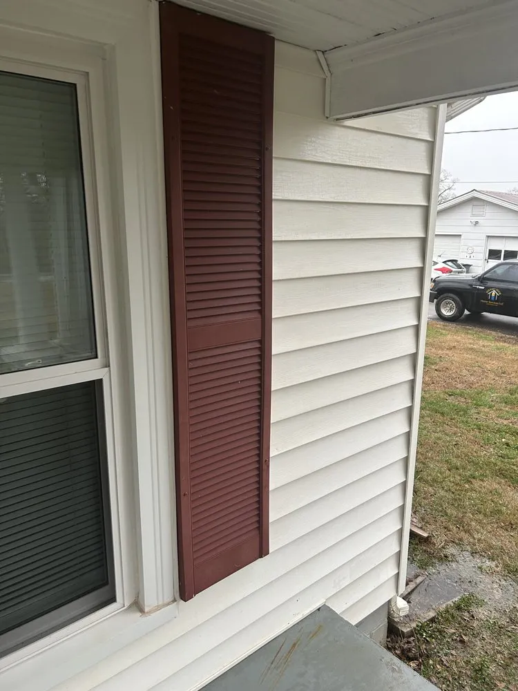 Slide of Squeaky Door Handyman