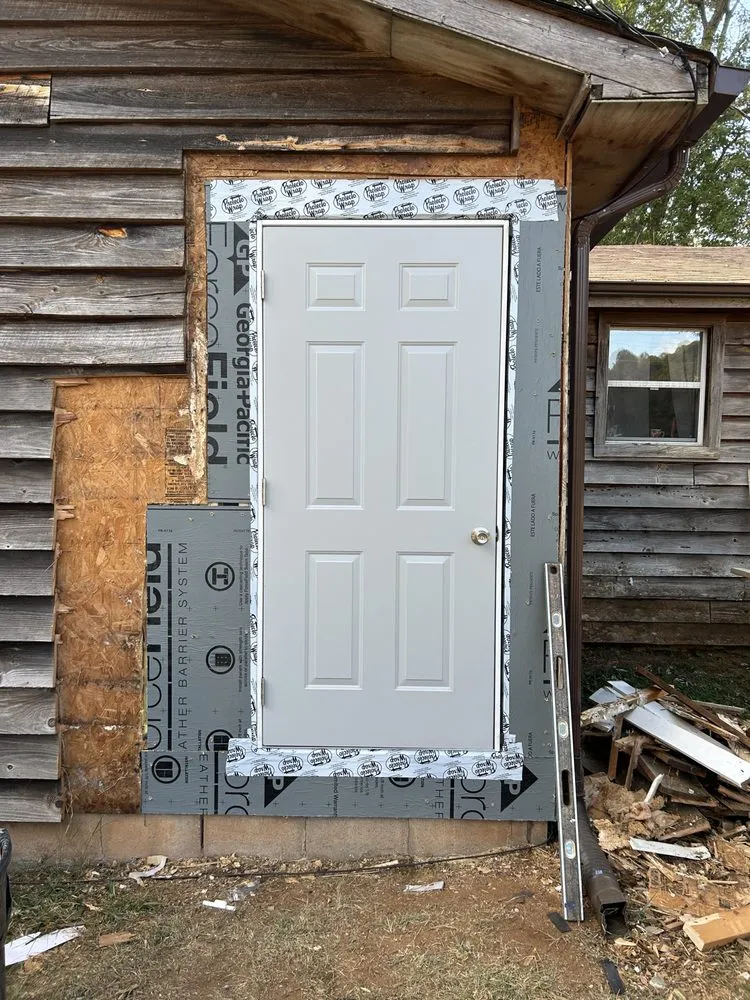 Slide of Squeaky Door Handyman