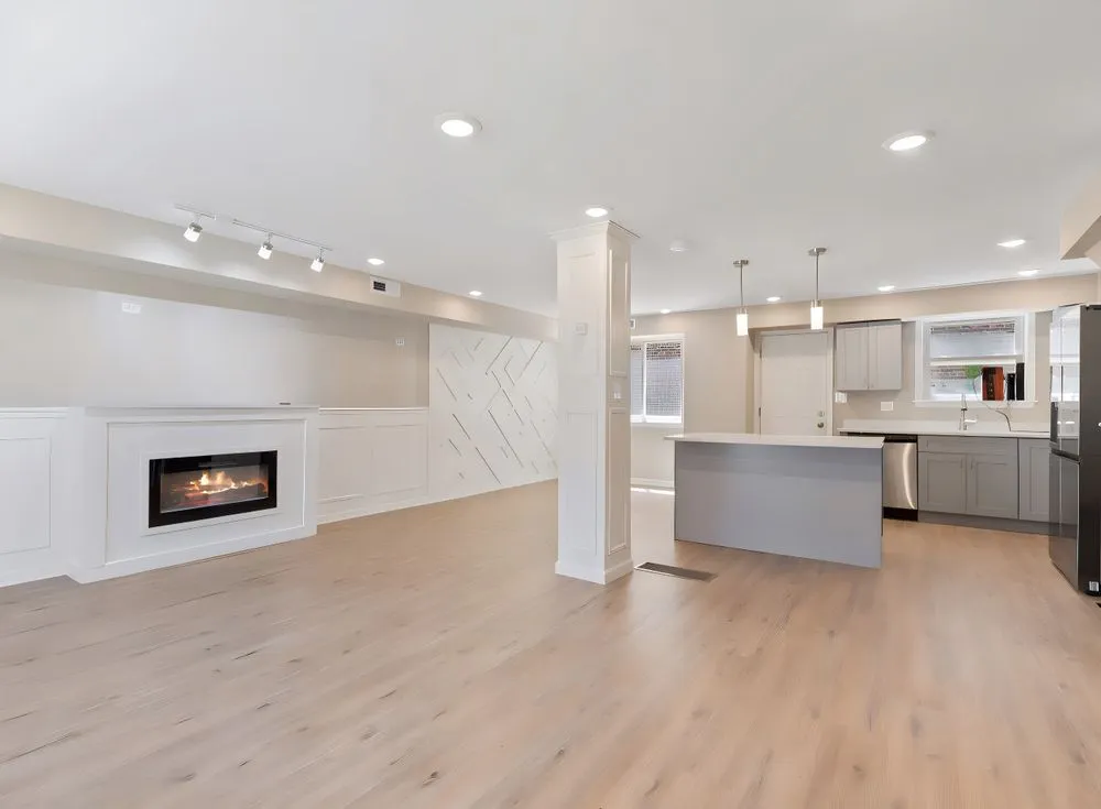 Slide of SSS Realty Consulting