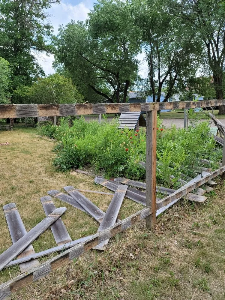 Slide of Staley's Handyman Services