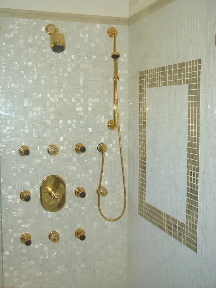 Slide of Stella's Plumbing