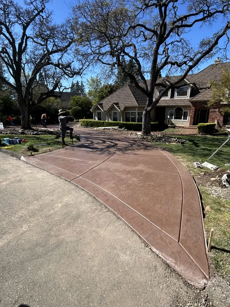 Slide of Stila Contractor