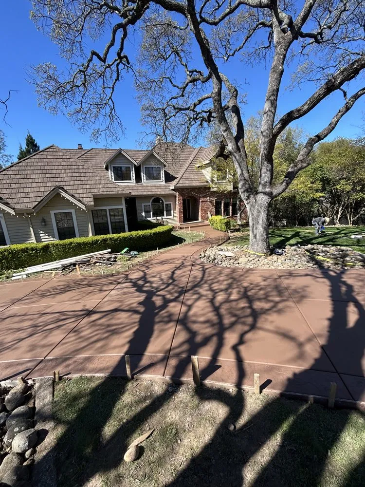 Slide of Stila Contractor