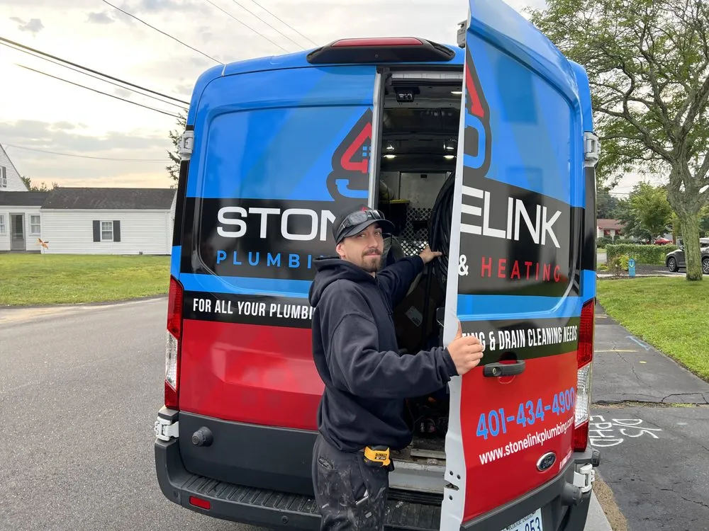 Emergency pipe repair service in Rumford, RI - Stonelink Plumbing & Heating