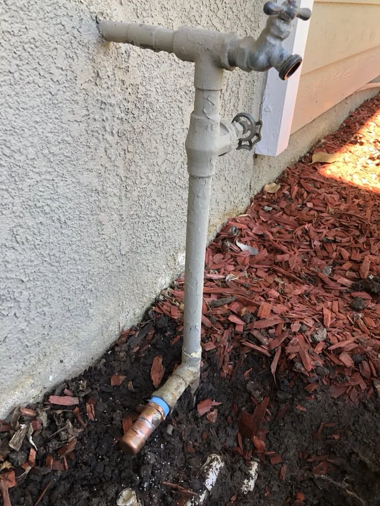 Emergency water heater service experts serving Laguna Niguel, CA - Straight Flush Plumbing & Leak Detection