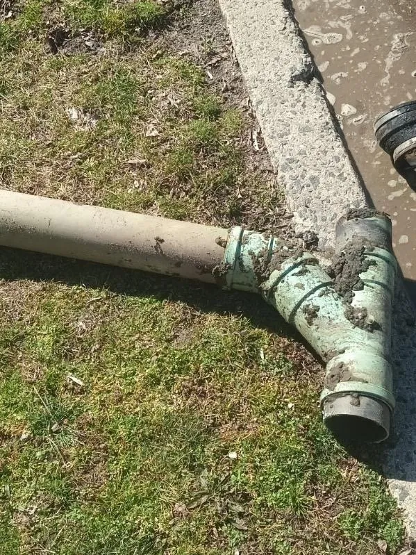 Slide of Straight Flush Plumbing