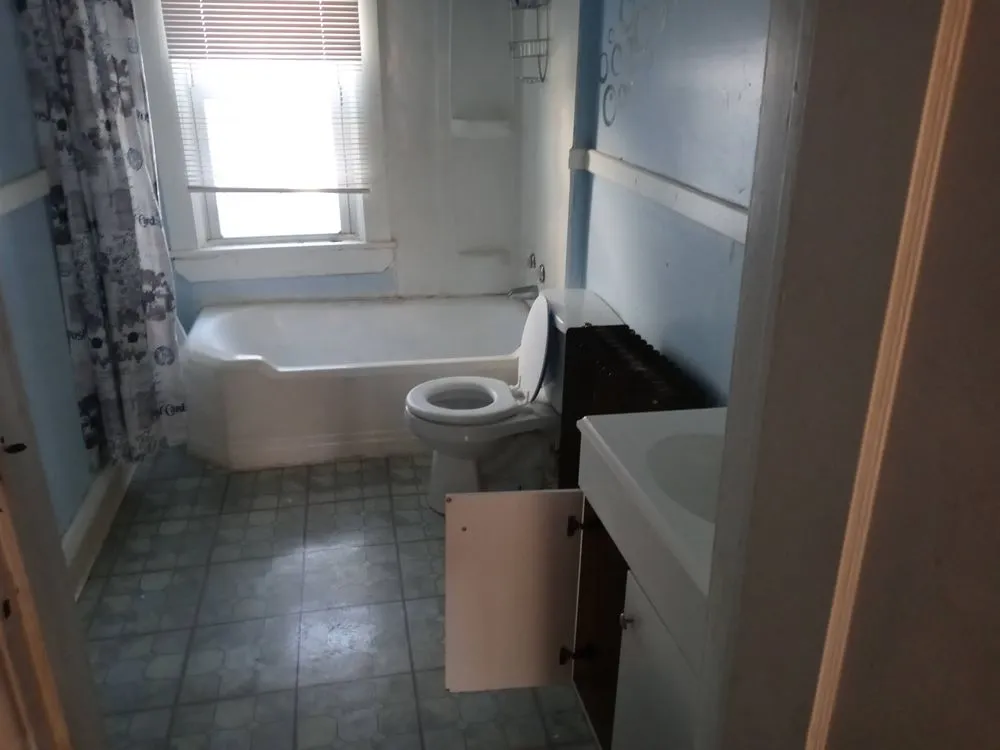 Slide of Strassen Construction