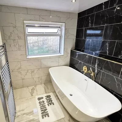 Strawberry Plumbing And Drain Logo