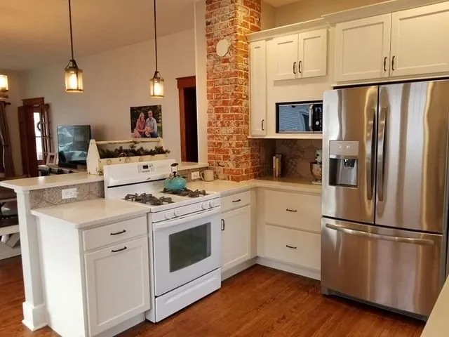 Slide of Studio B Design