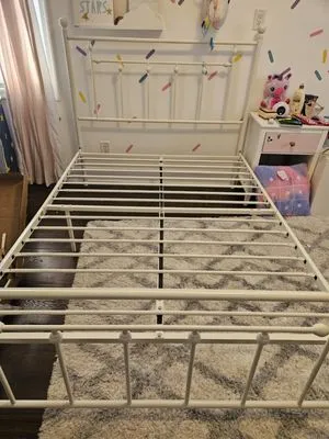 Studio Yard Home Improvement Logo