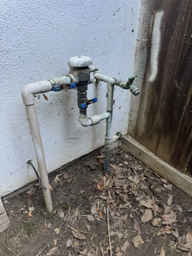 Slide of Subsurface Leak Solutions