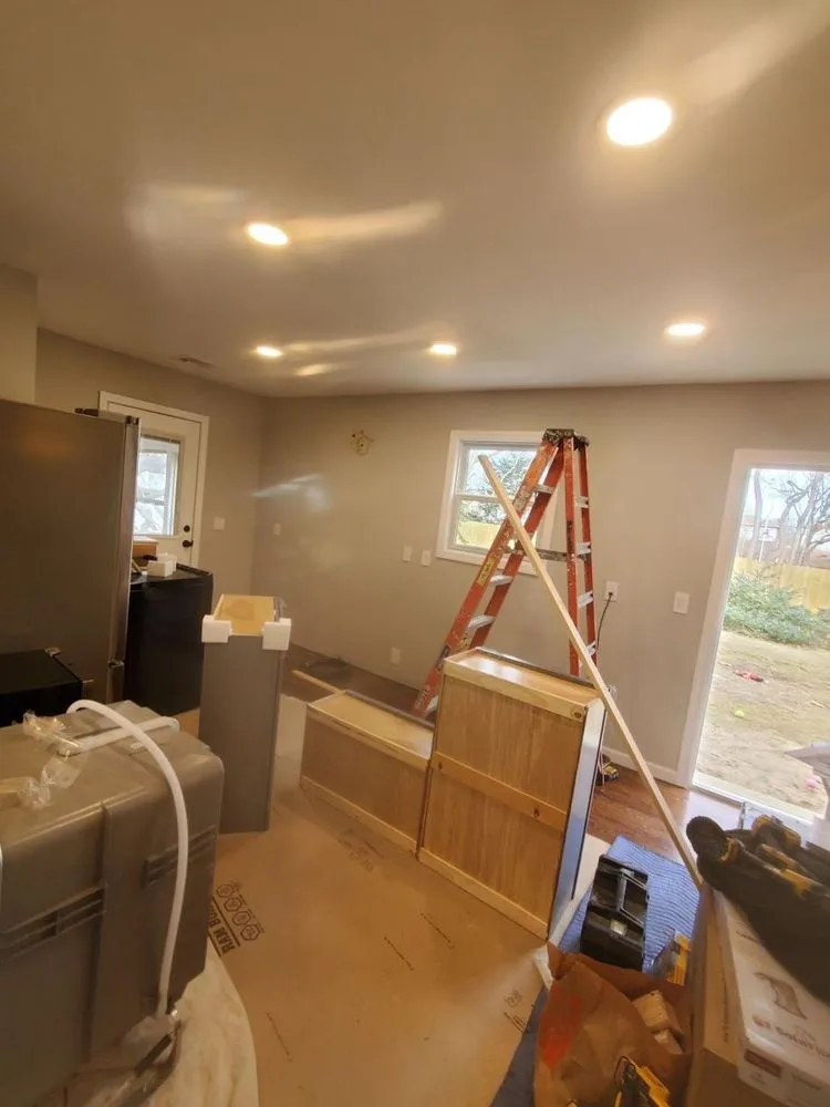 Slide of Supreme Construccion