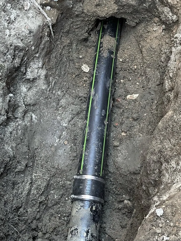 Slide of Supreme Rooter N Plumbing