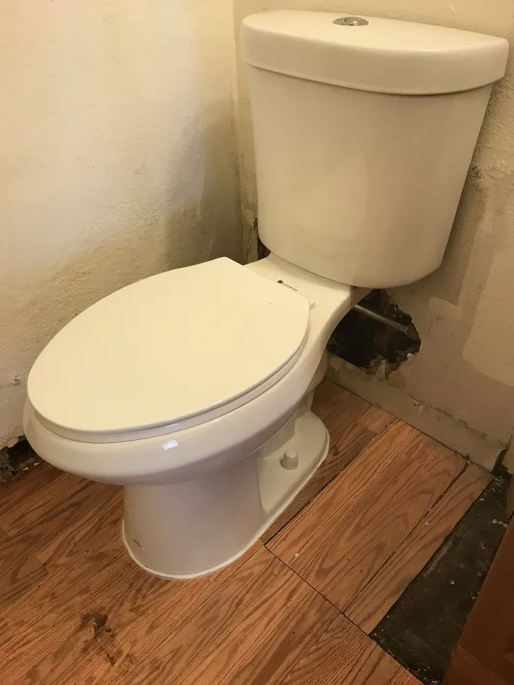 Slide of Supreme Rooter N Plumbing