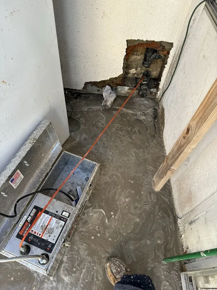 Slide of Supreme Rooter N Plumbing