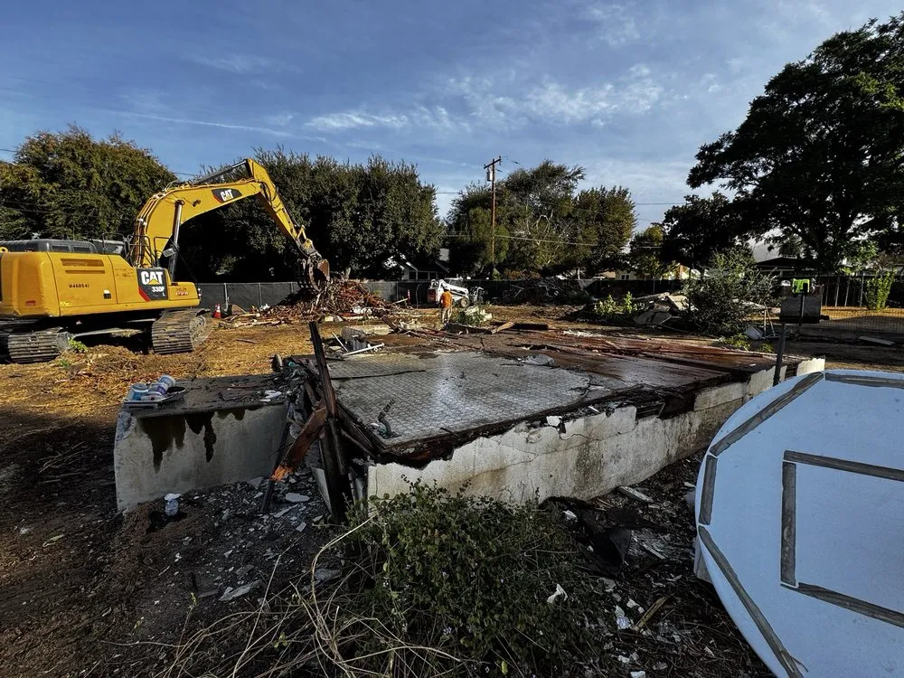 Slide of SWE Sewer Solutions & Engineering