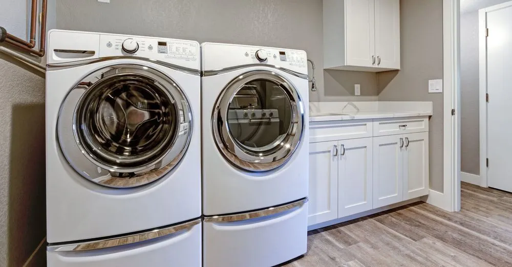 Slide of Synergy Home Services- Bellevue