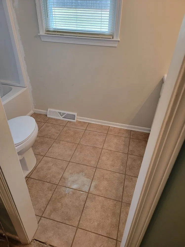 Slide of T & T Carpentry