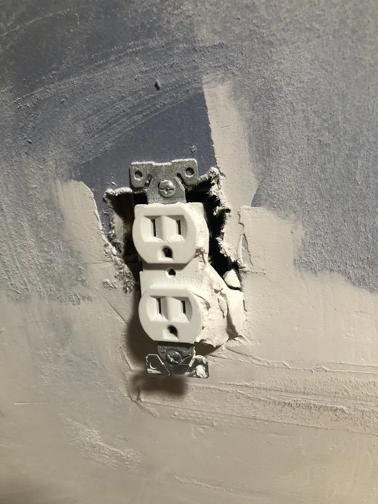 Slide of T & T Carpentry