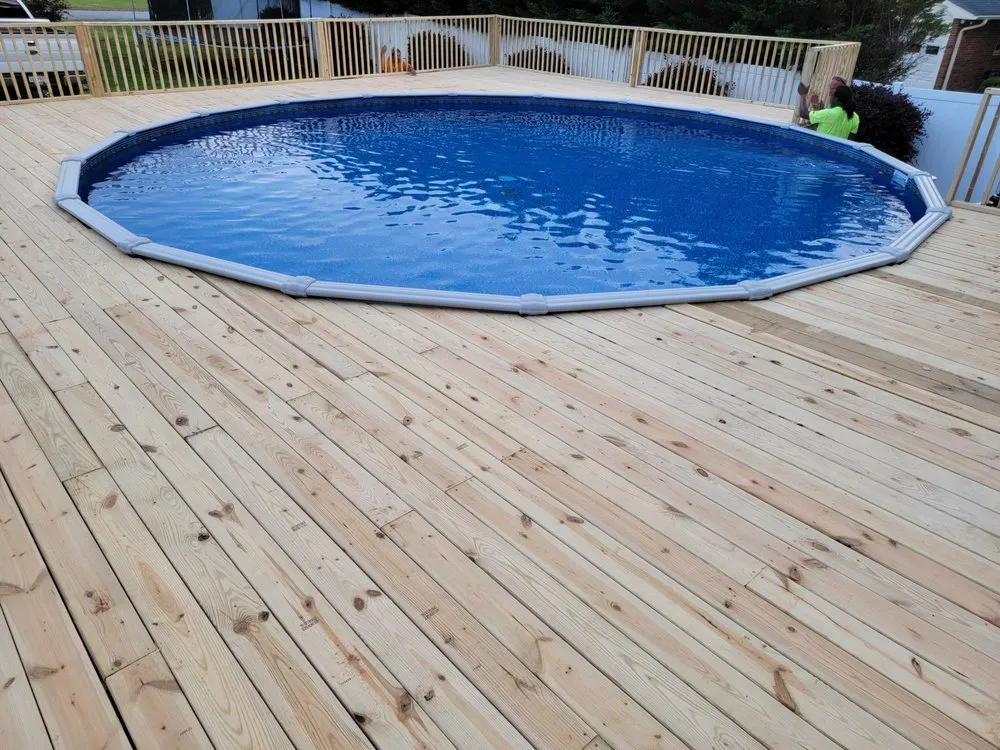 Slide of T & T Carpentry