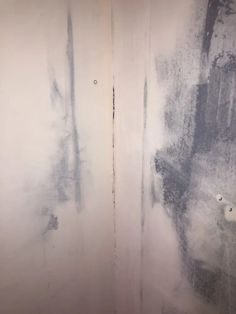 Slide of T & T Carpentry