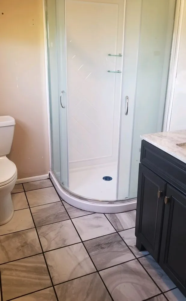 Slide of T & T Carpentry