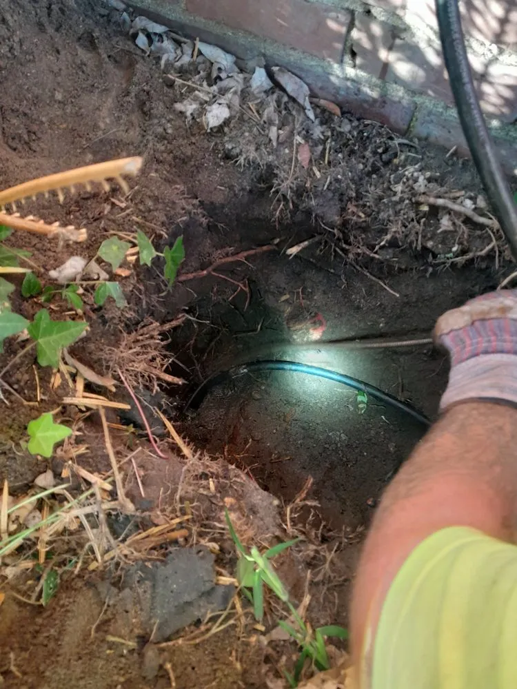 Slide of T & T Plumbing Repairs and Handyman Services