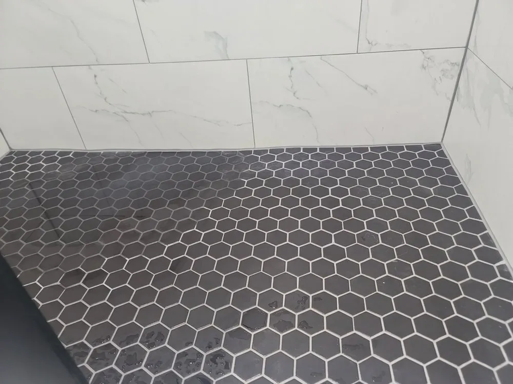 Slide of T-Rav's In & Out