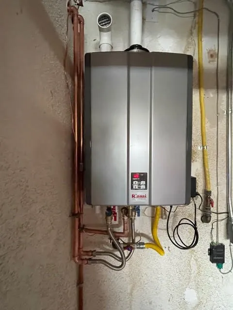 Slide of Tankless Water Heater Usa