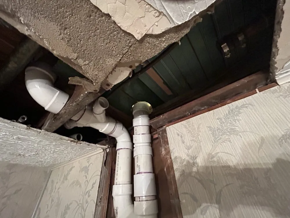 Slide of Tarniks Plumbing