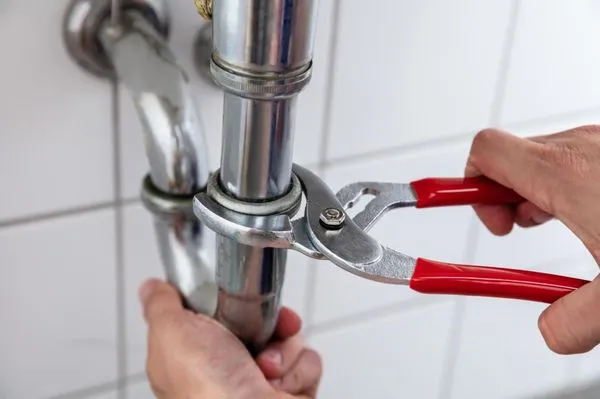 TeeChars Plumbers Logo