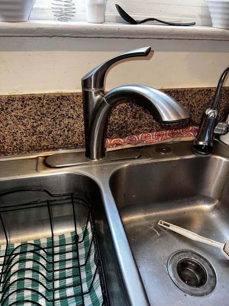 Slide of Tee’s Plumbing