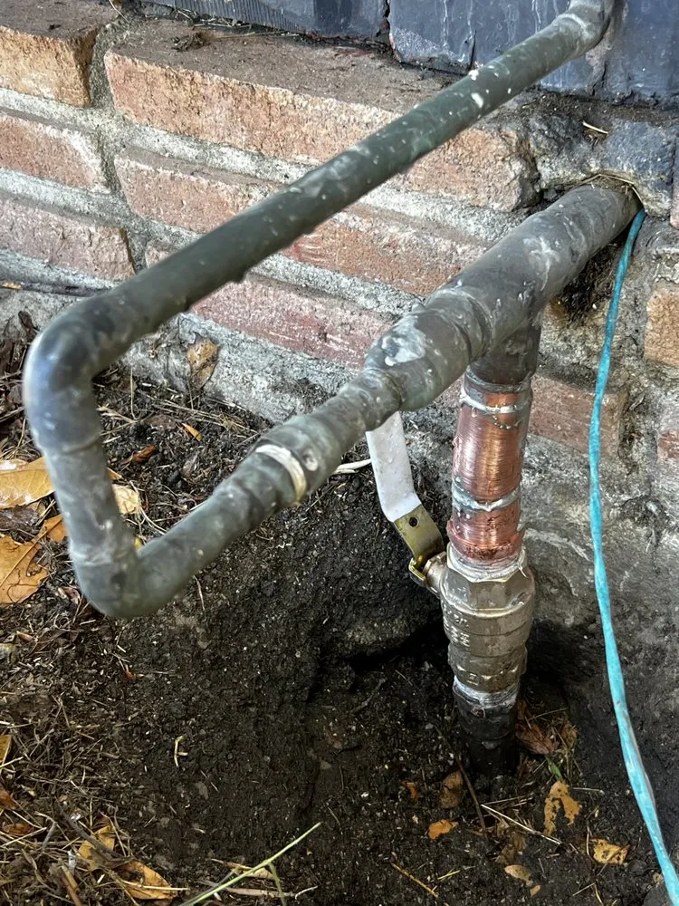 Slide of Tee’s Plumbing