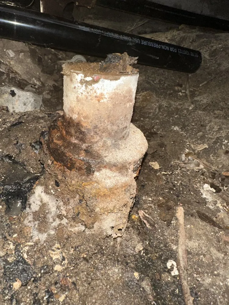 Slide of Tee’s Plumbing