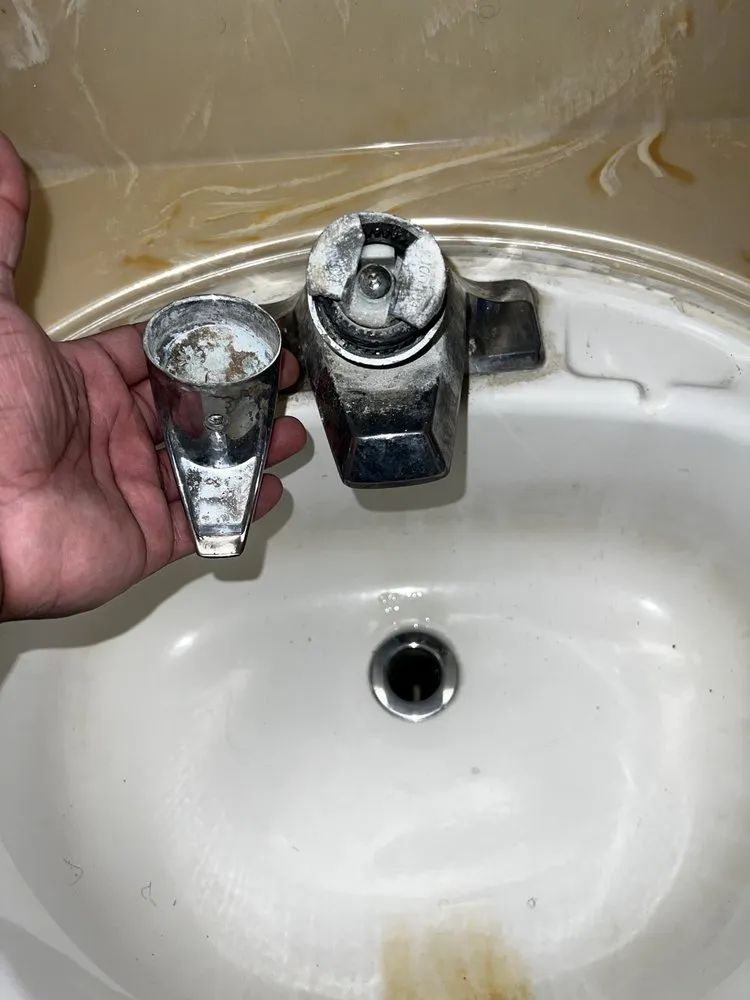 Professional water heater service in Los Angeles, CA by Tee’s Plumbing