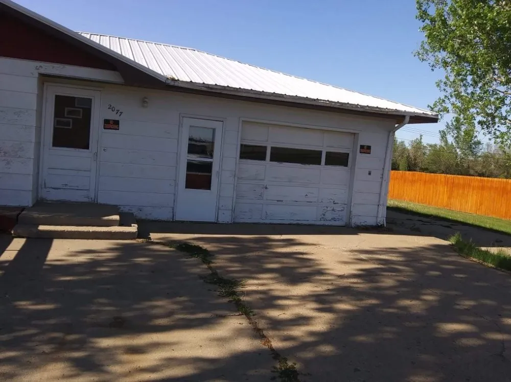 Slide of Teewolf Maintenance Service