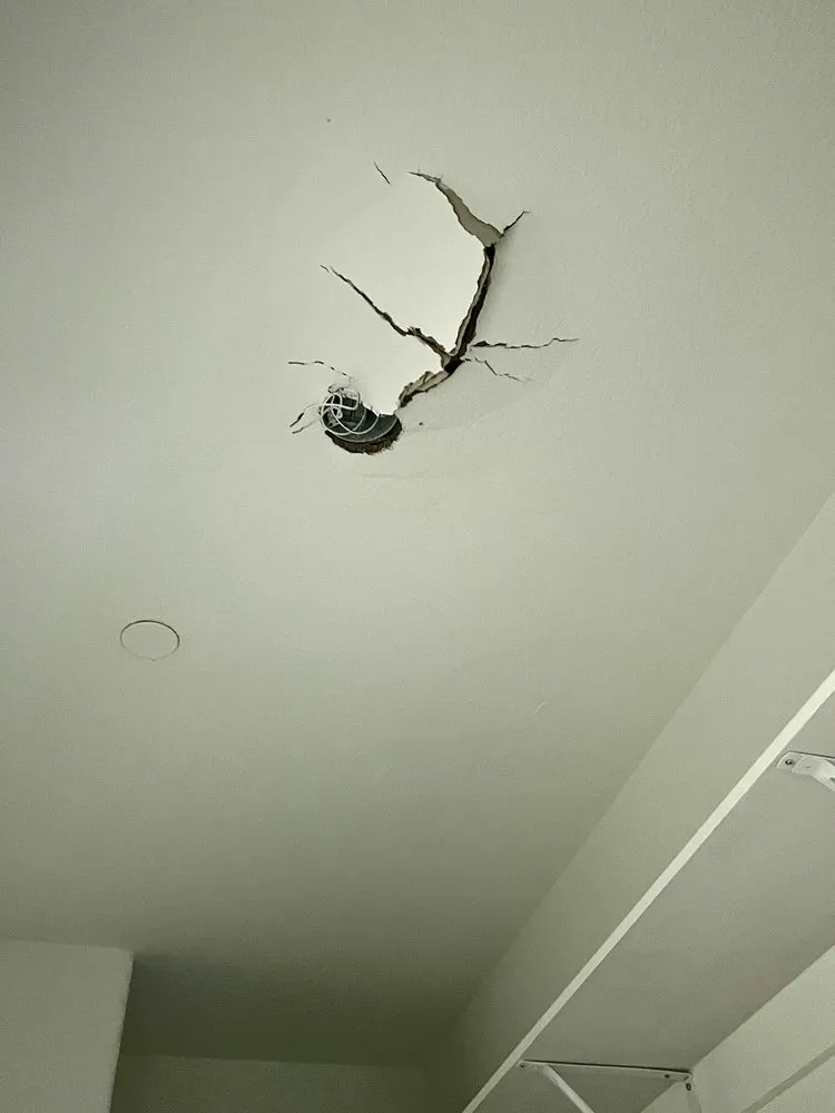 Slide of Tegene Handyman Service