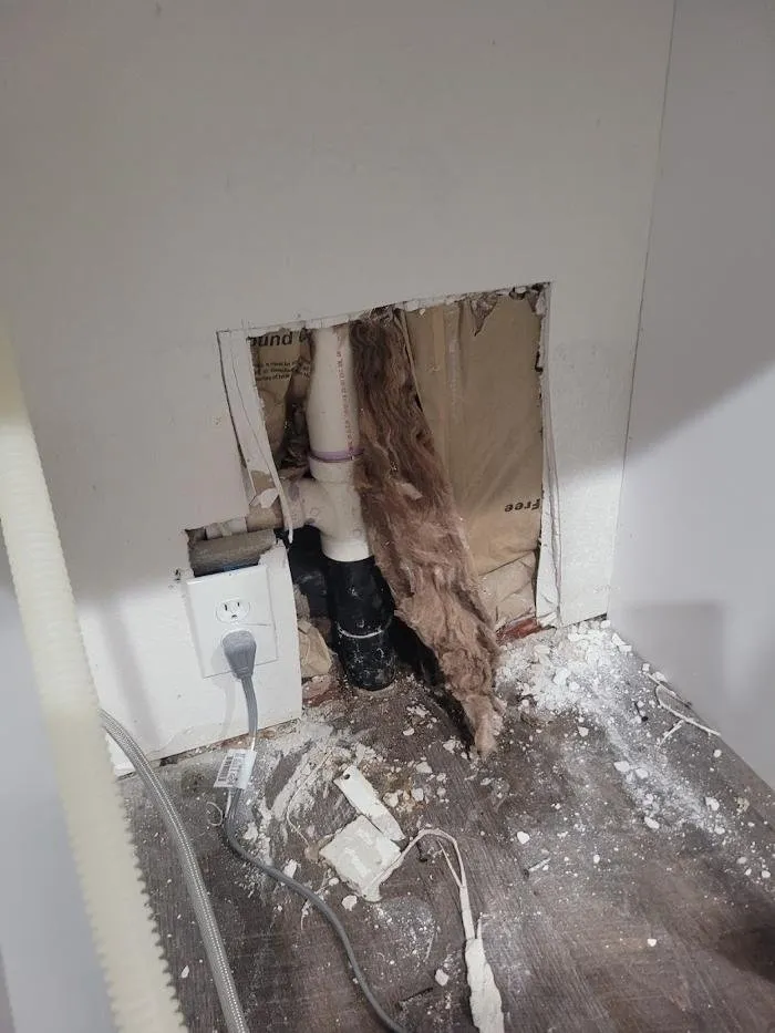 Slide of Tejas Plumbing Services