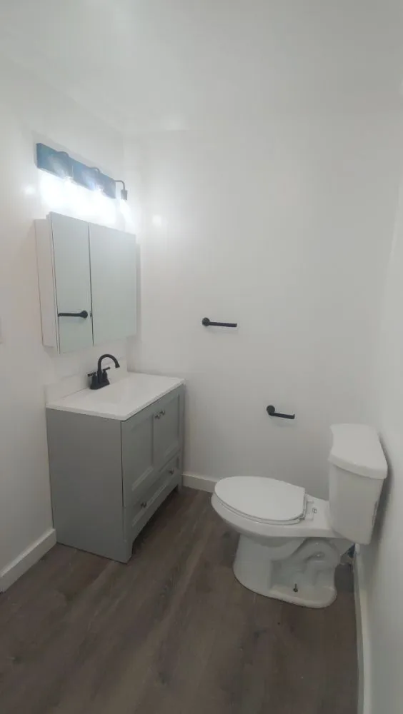 Slide of Ten Penny Renovations