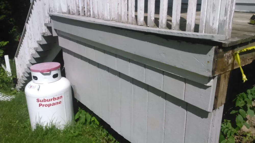 Slide of Ten Penny Renovations