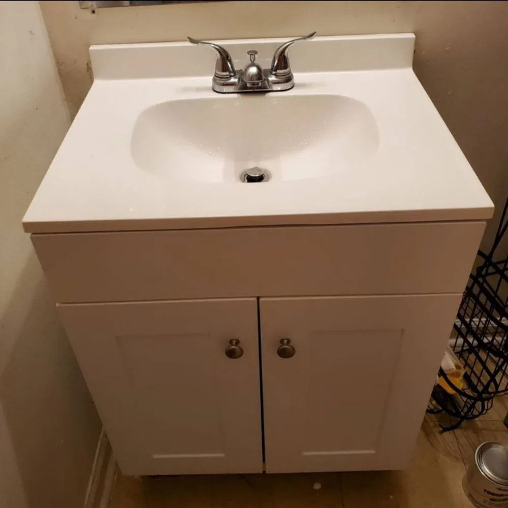 Slide of Tenishia's Cleaning And Plumbing