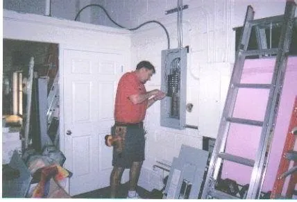 Tex Adams the Electrician Logo