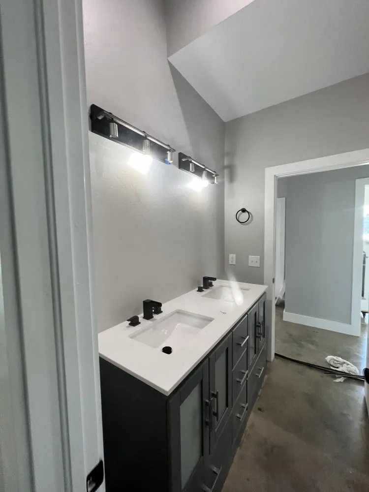 Emergency plumbing repair experts serving Dallas, TX - Texas Remodeling and Contracting