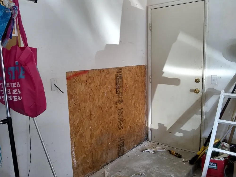 Slide of That Handyman Guy